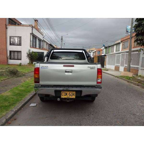 Barra Antivuelco O Roll Bar Negro Para Camioneta Toyota Hilux - FOXCOL Colombia