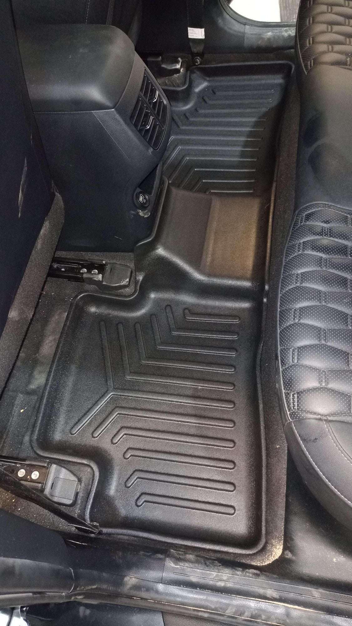 Tapete termoformado fosco Todoparts para segunda fileira Kia Seltos 2021 a 2023