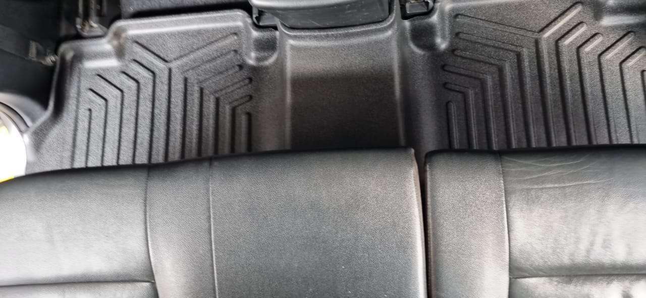 Tapete Termoformado Segunda Fila Todoparts Toyota Hilux 2017 A 2026