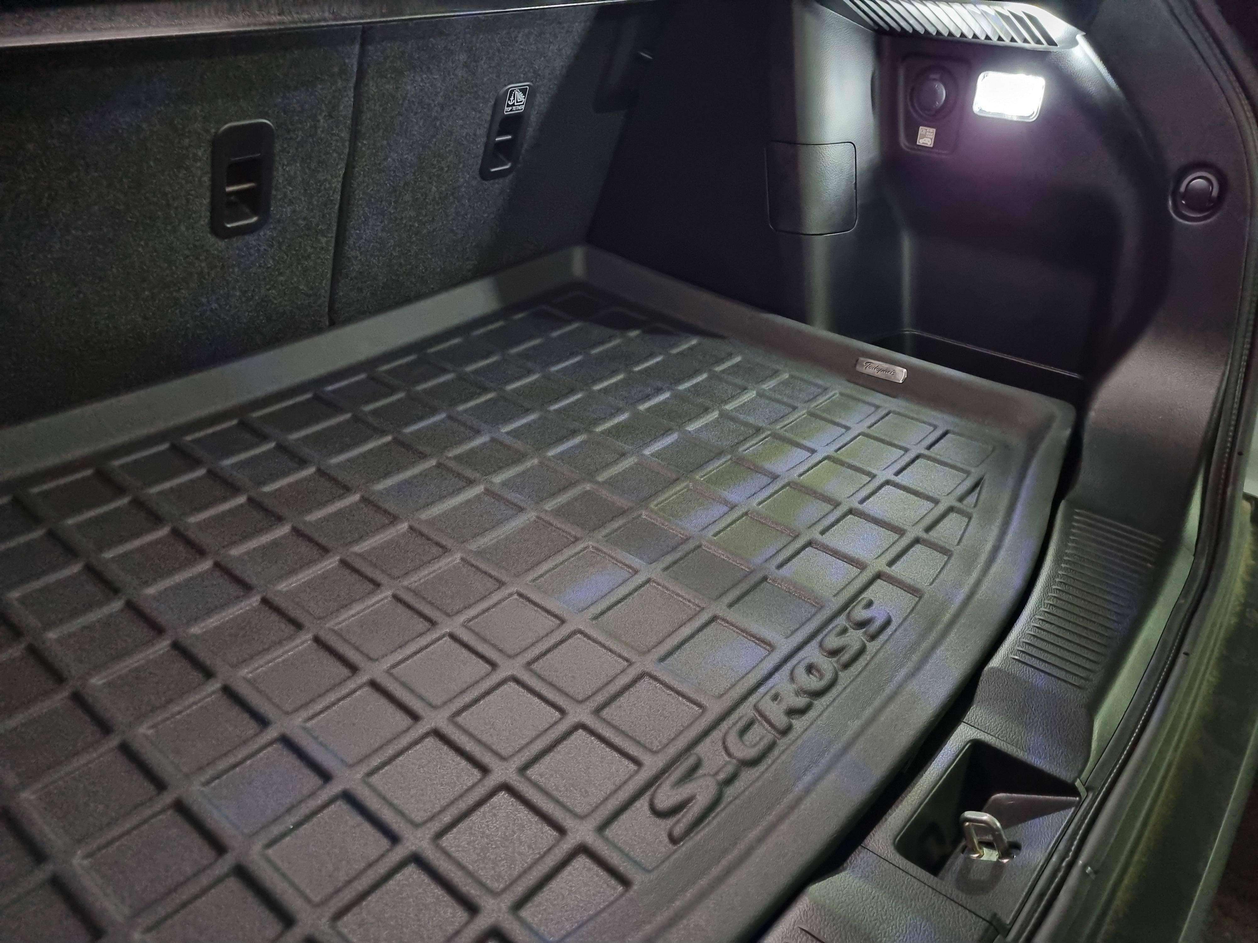 Tapete Termoformado Todoparts Mate Baúl Suzuki S-cross 2023 A 2024 - FOXCOL Colombia