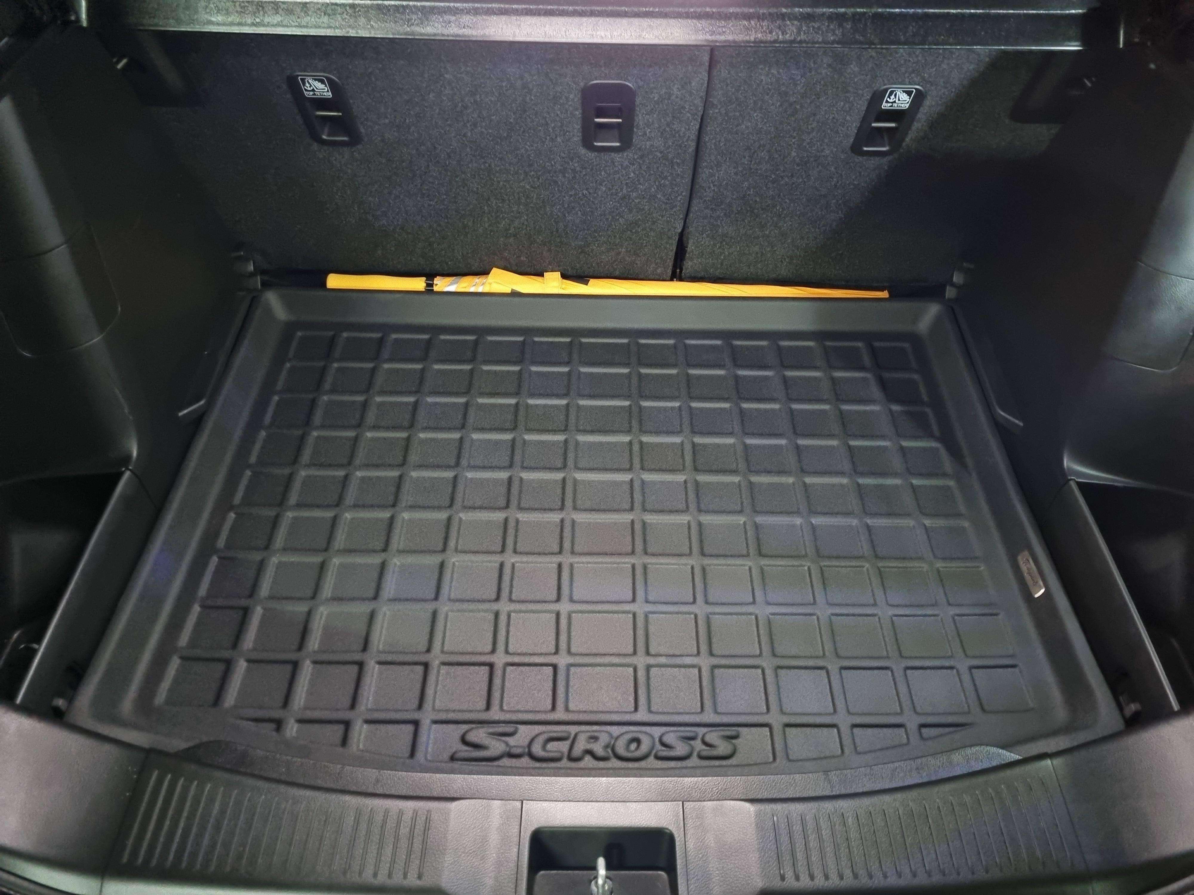 Tapete Termoformado Todoparts Mate Baúl Suzuki S-cross 2023 A 2024 - FOXCOL Colombia