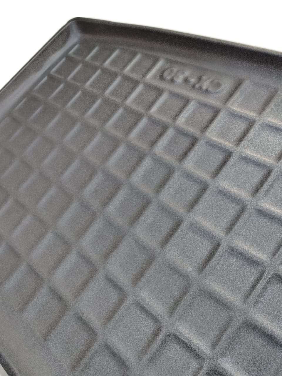 Tapete termoformado Todoparts Econo 2,5 mm para porta-malas Mazda CX30 - LIQUIDAÇÃO